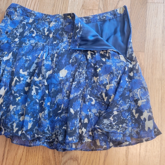 Charlotte Ronson Abstract Silk Flowy Skirt - Picture 8 of 11